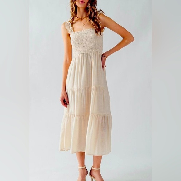 Love Tree Smocked Bodice Midi Dress in Beige. Size Small - Picture 2 of 8